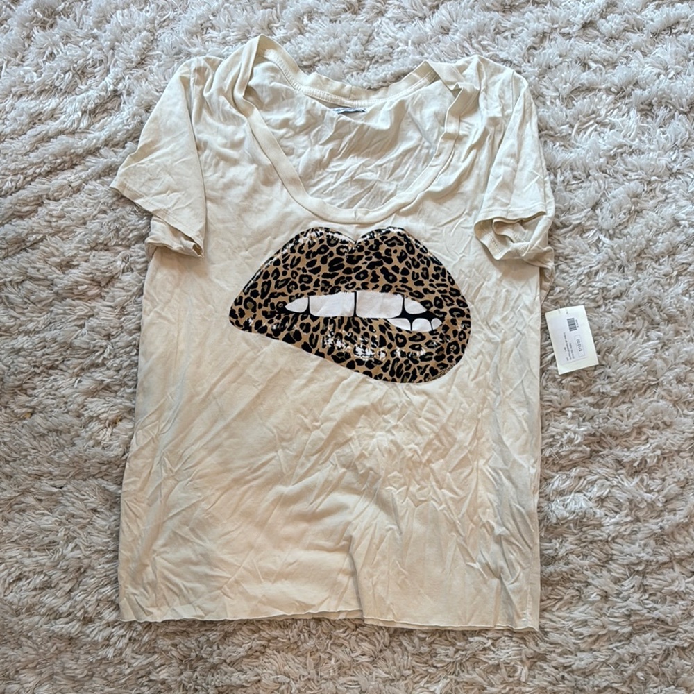 Lauren Moshi Cream Leopard Lips Tee